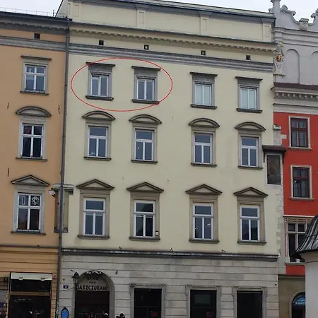 Market Square Apartment