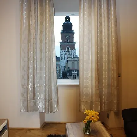 Apartment Market Square *